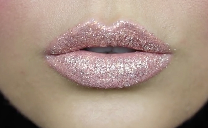 You Can Wear The Dazzling Glitter Lips Too!